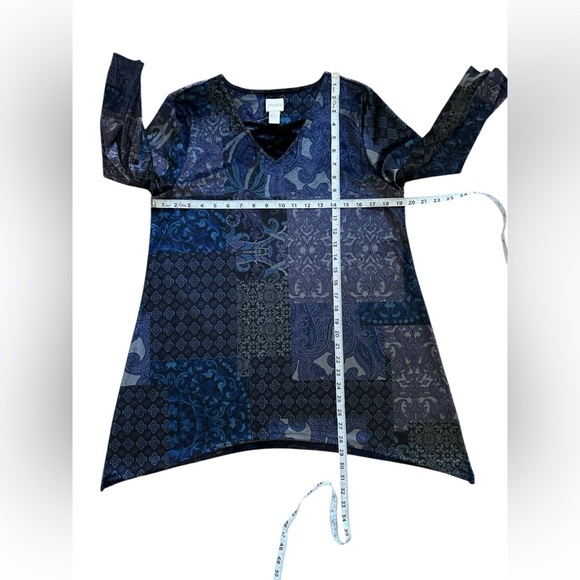 NWOT Chico's Midnight Patchwork Velvet Lace Up Tunic V-Neck 3/4 Sleeve Size 1 M - Picture 9 of 9